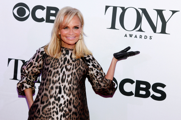 Kristin Chenoweth Promises 'Kookoo Bananas' as Tony Host