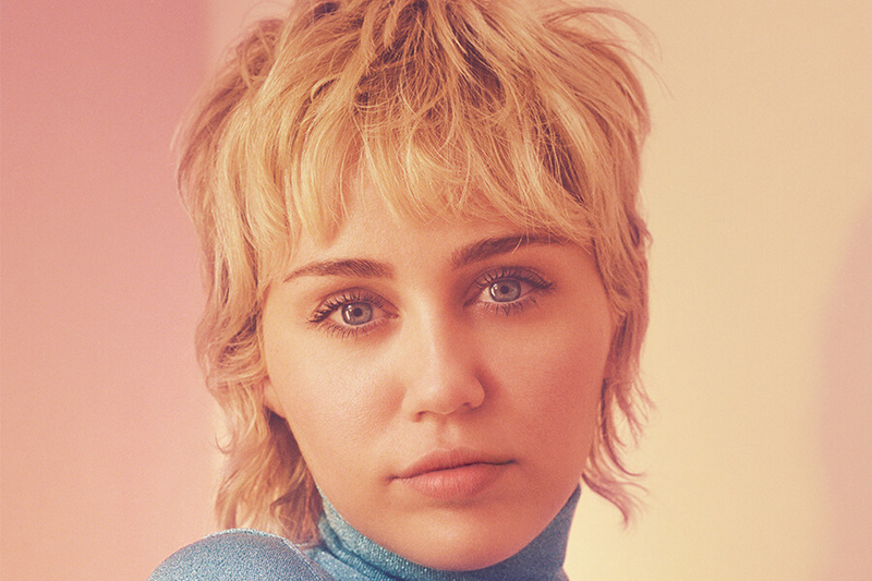 Miley Cyrus Fronts Gucci’s Flora Gorgeous Gardenia Campaign