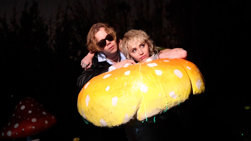 Miley Cyrus & The Kid LAROI "WITHOUT YOU" Out Now