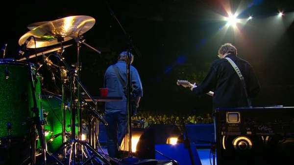 Steve Winwood and Eric Clapton - “Dear Mr. Fantasy” - Live at Madison Square Garden, 2008