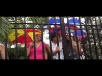 Singing Fans
