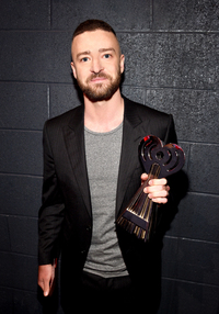 JT WINS SONG OF THE YEAR AT 2017 iHEART RADIO MUSIC AWARDS