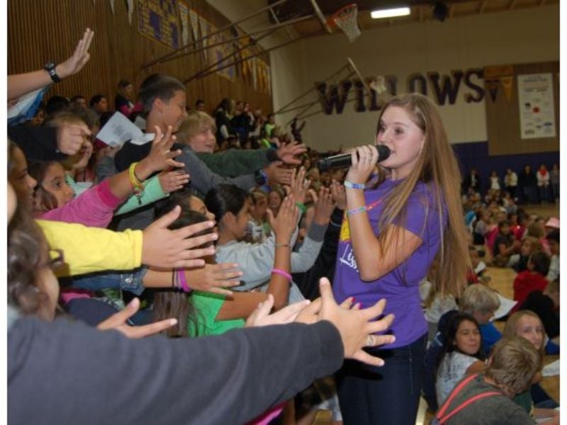 TEEN MUSICIAN SHARES ANTI-BULLYING MESSAGE WITH STUDENTS (COLUSA-SUN-HERALD.COM)