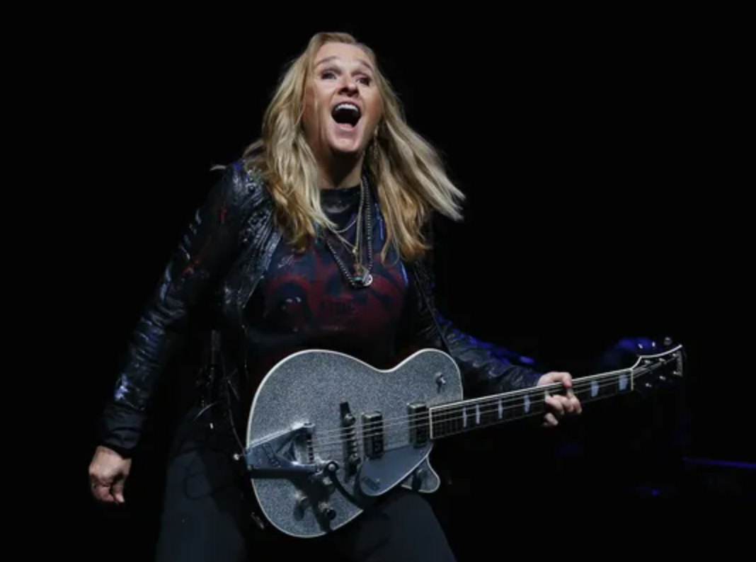 Melissa etheridge sucks.