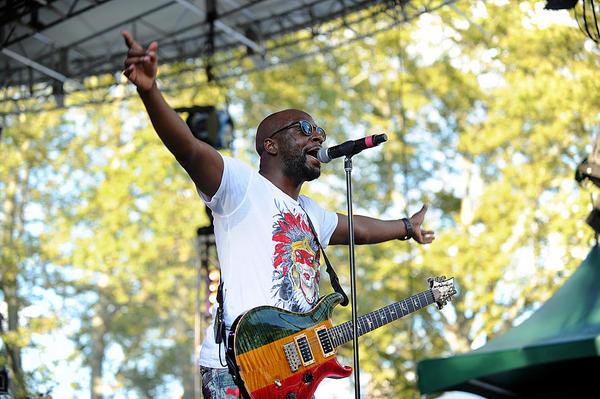 WYCLEF JEAN BRINGS HIS CARNIVAL TOUR TO THE KNITTING FACTORY